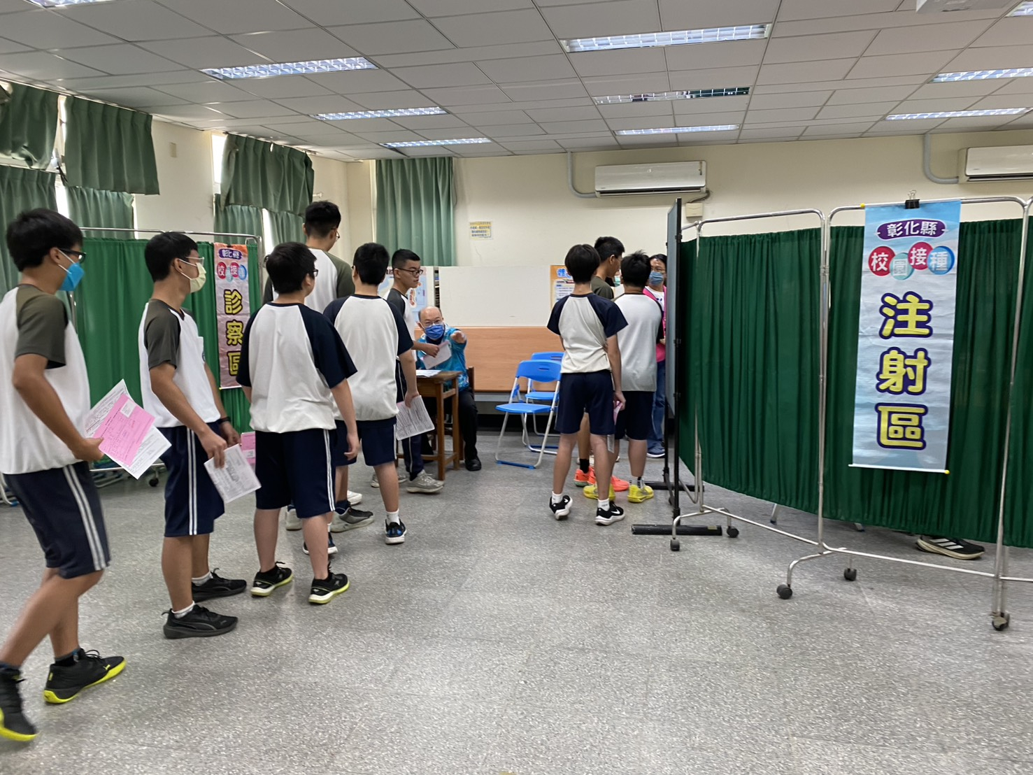 1150414伸港國中9HPV接種照片3